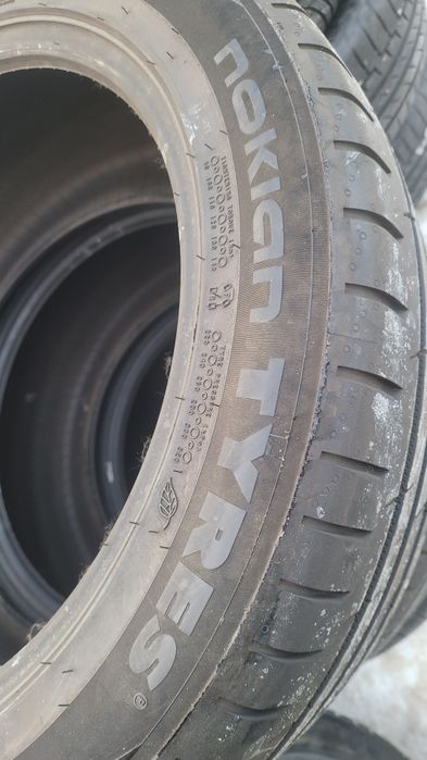 255 45 18 Nokian Hakka Black2