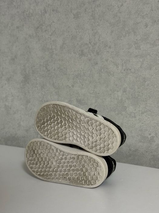 Дитячі кросівки adidas 21 розмір