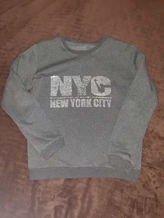 Пакет речей для дівчинки.