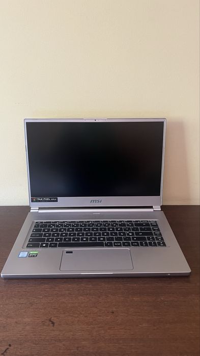 MSI Creator i9 / RTX 2070 8GB / 32GB RAM / 4K - Workstation Profissional