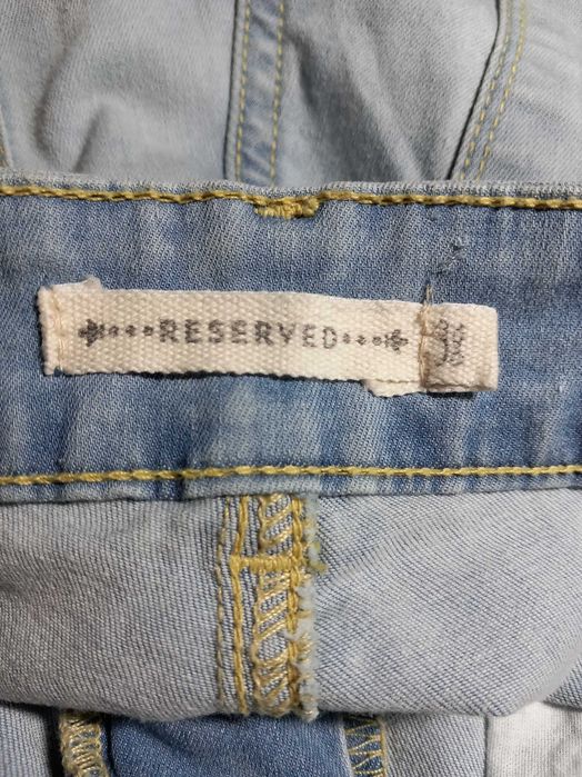 Damskie spodnie jeans " Reserved Slim " , rozmiar z metki 38