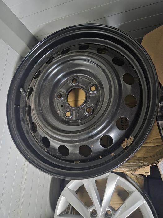 Felgi nowe toyota auris 2 avensis corola 5x114,3 et45
