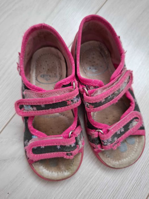 Sandały tenisówki trampki buty przedszkole r. 25