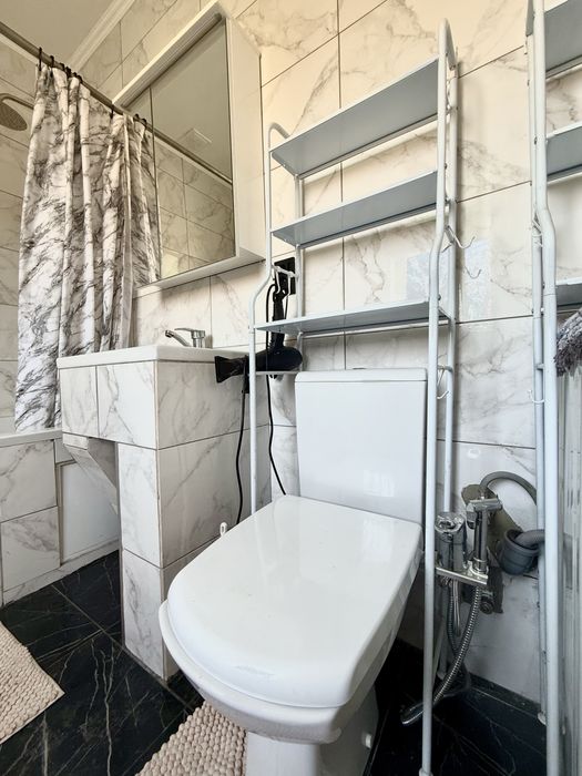 Продам житловий будинок з ділянкою в Драгомирчанах , 5хв до міста!