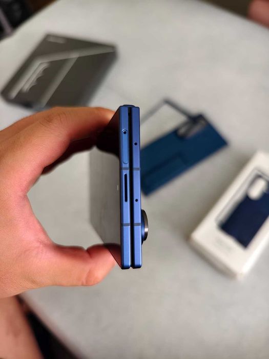 Samsung Galaxy Z Fold7 Azul