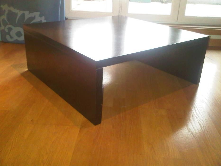 Mesa de sala em madeira 90x90x35cm