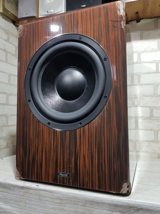 32кг! Активний сабвуфер MAGNAT Signature Sub 930A, потужність 400 Вт,