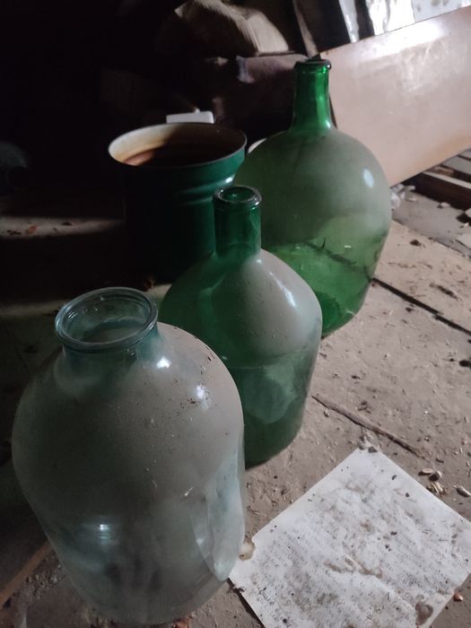 Продам  бутлі  під  вино