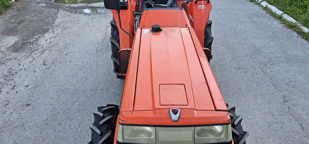 Kubota L1 215 мінітрактор Трактор Японський