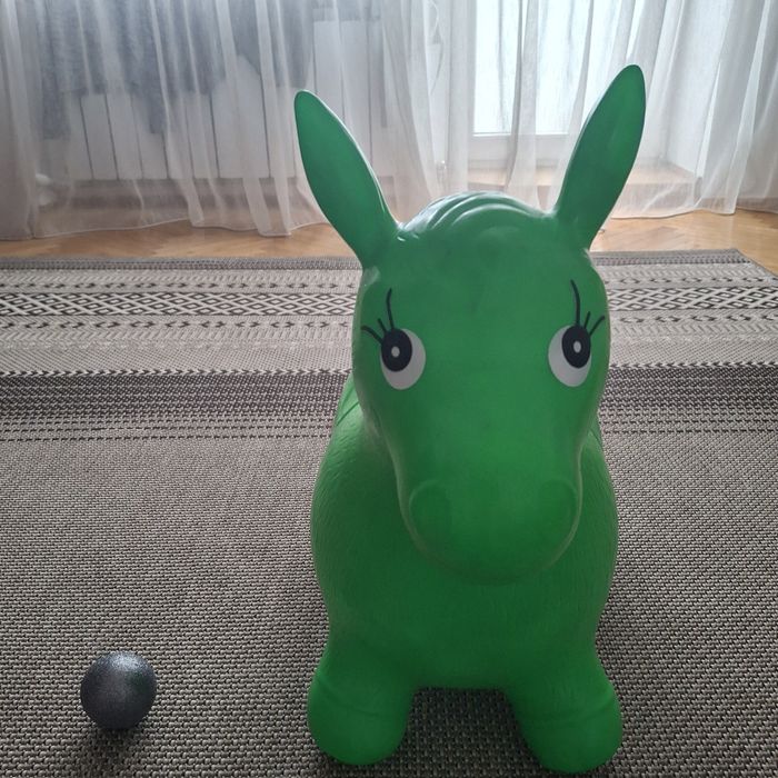 Стрибунець дитячий