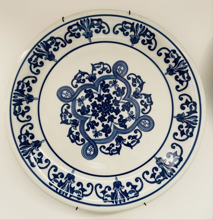 Conjunto 4 pratos decorativos em faiança portugesa pintados à mão
