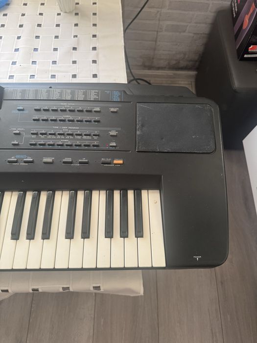 Keyboard Roland E-70