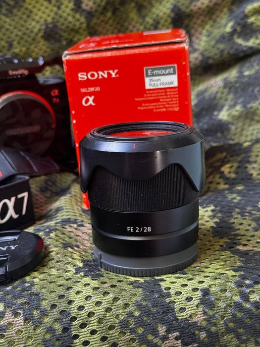 Об'єктив Sony FE  22 мм