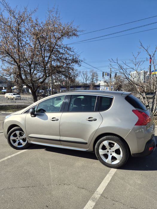 Продаю Peugeot 3008 2.0HDi, 2012  АКПП Aisin