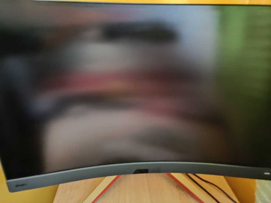 Monitor             .