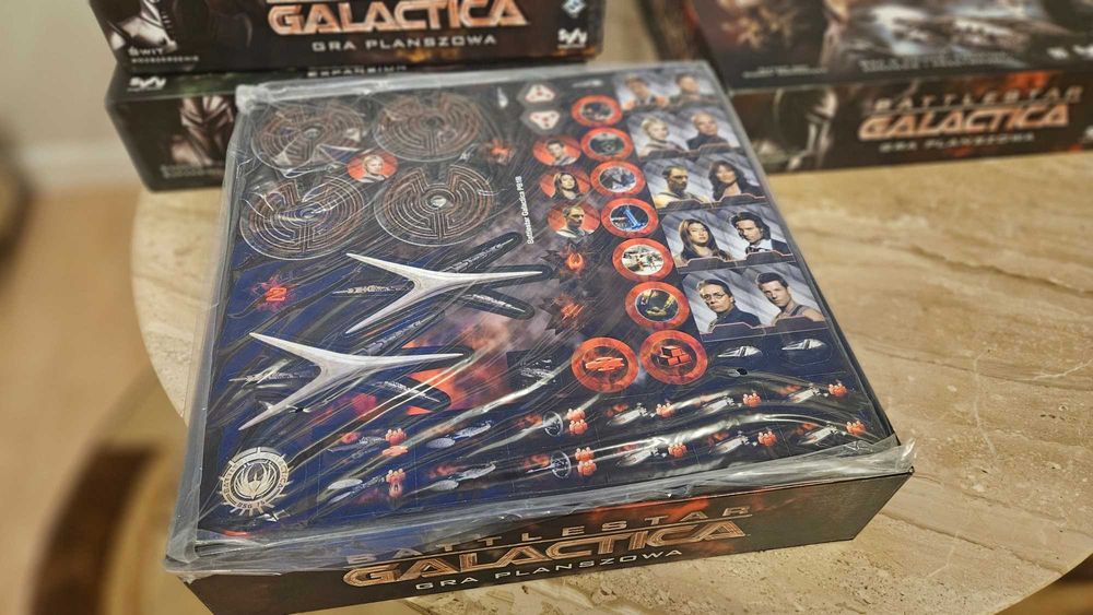 Battlestar Galactica - NOWE - KOMPLET