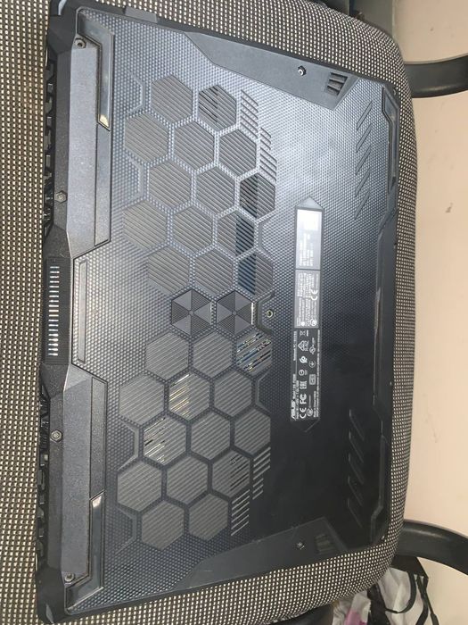 Ігровий ноутбук Asus