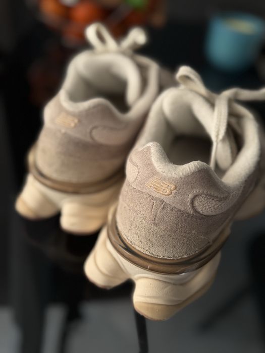 Продаю красовки жіночі NB оригінал!