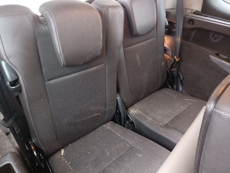 Fotele Renault Grand Scenic 3 komplet foteli boczki tapicerka brązowe