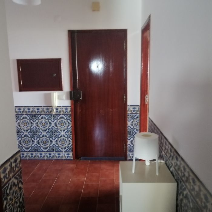 Quarto para arrendar no centro de Santarém