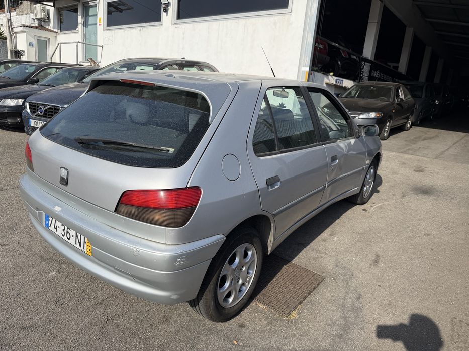 Peugeot 306 1.4i 75CV