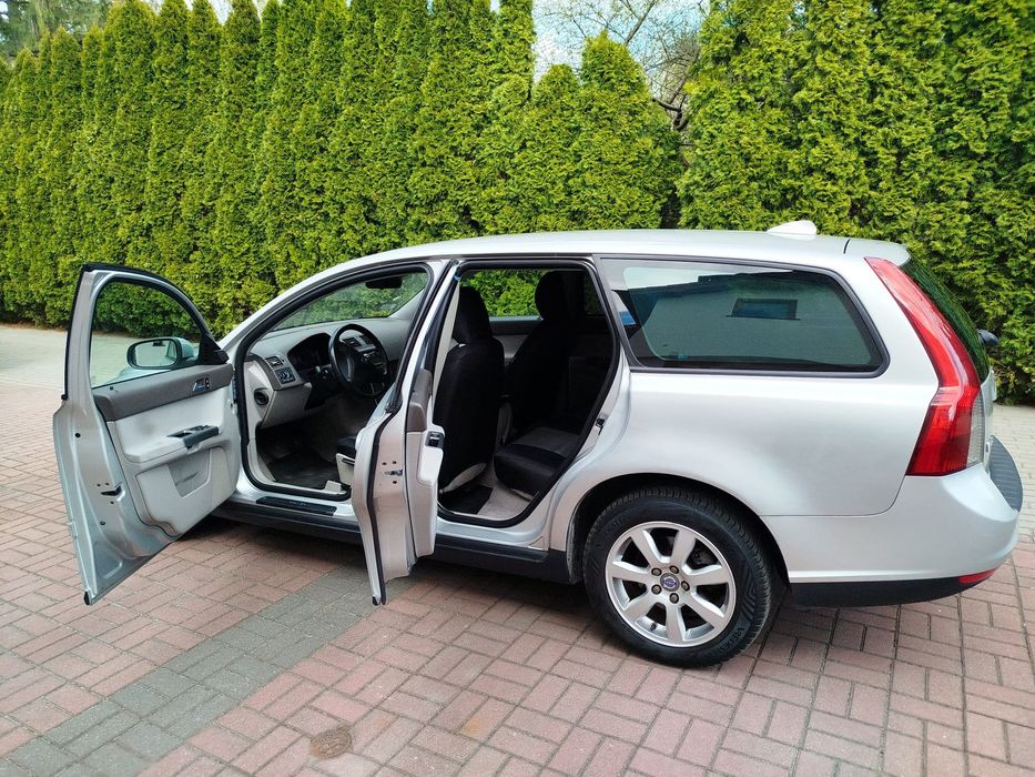 Volvo V50