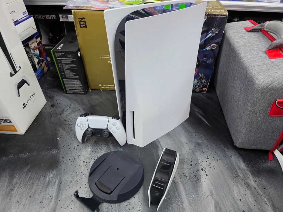 Konsola Playstation 5 PS5 z napędem + ładowarka Gwar 6m SKLEP ZAMIANA