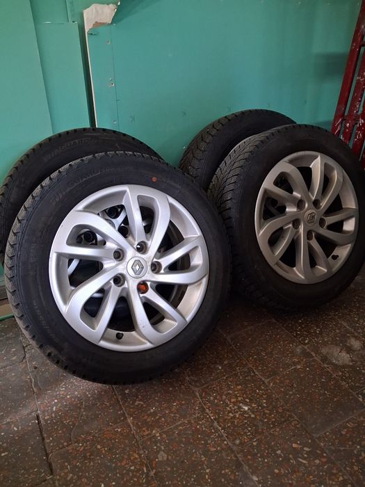 Комплект колес Renault R16 5x114.3 + Зимняя резина Nexen 205/55 R16