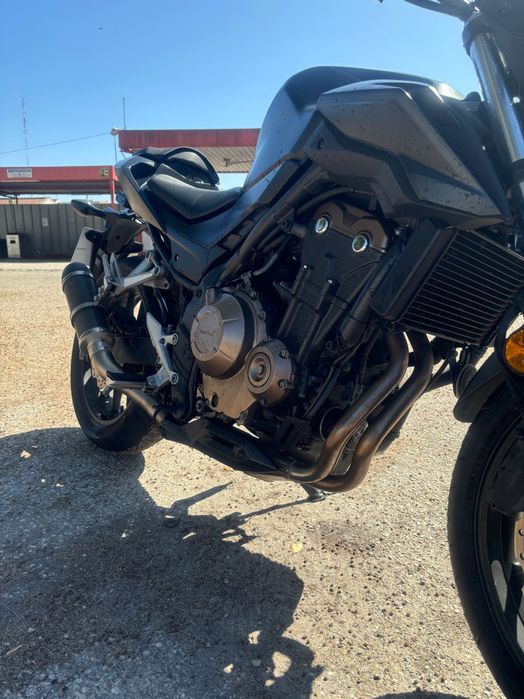 Honda CB 500 F |