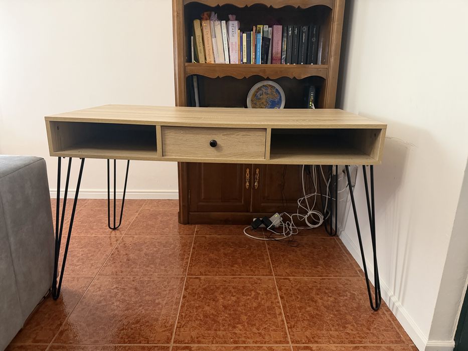 Mesa de escritório - usada