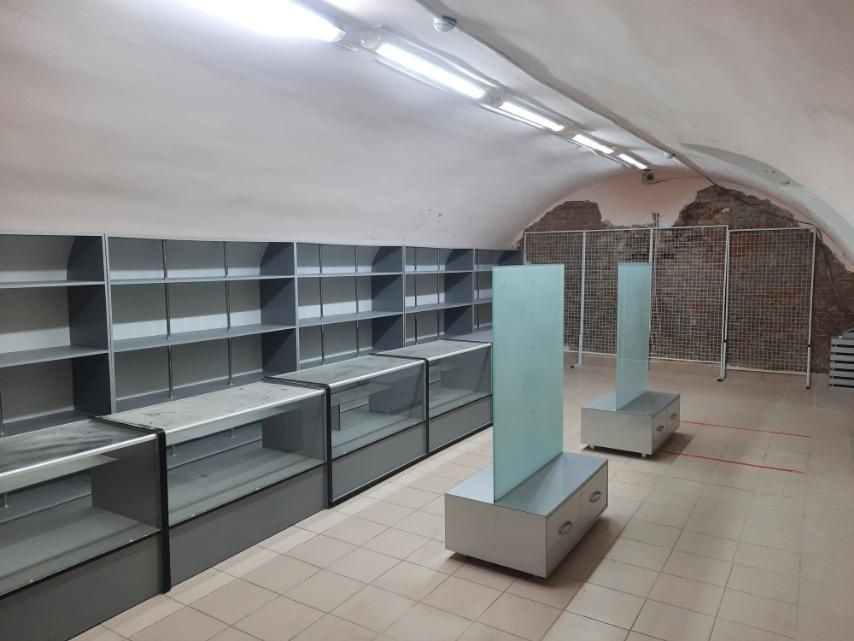 Оренда приміщення 145 м2 в районі Універмагу