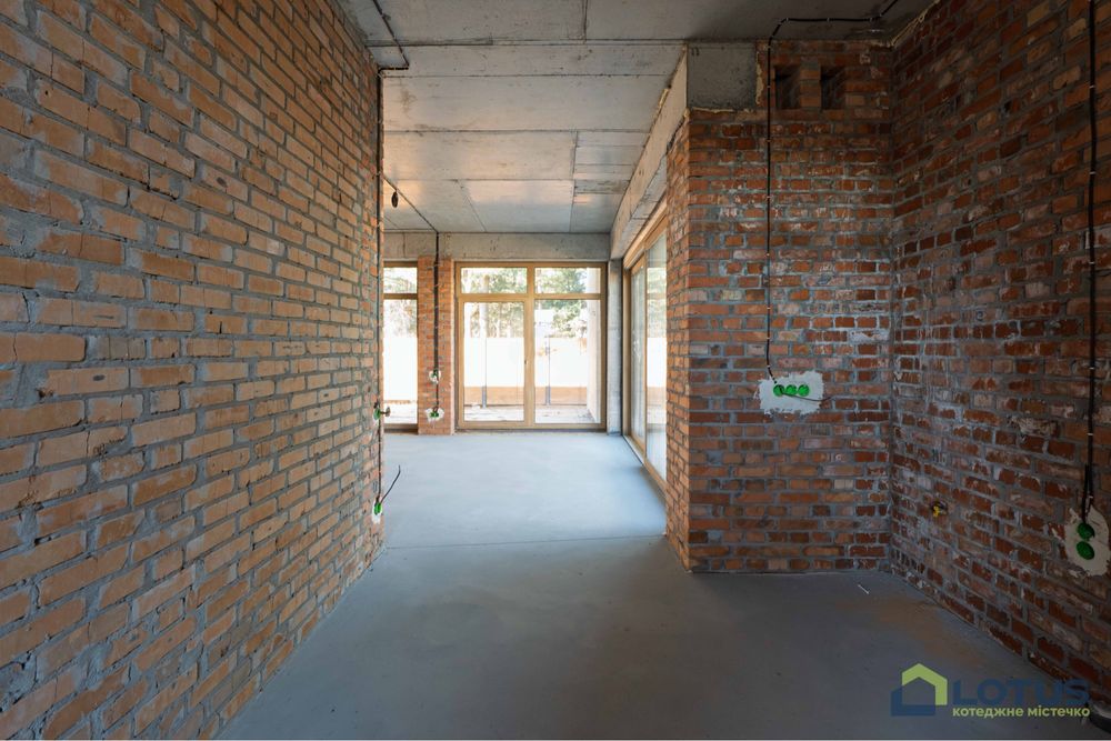 ПРОДАЖА ДОМА 175 м2 в закрытом городке возле леса и озер! С. Забирье