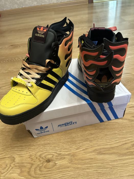 В наявності( маю ще різні моделі )  ! Кросівки jeremy scott adidas