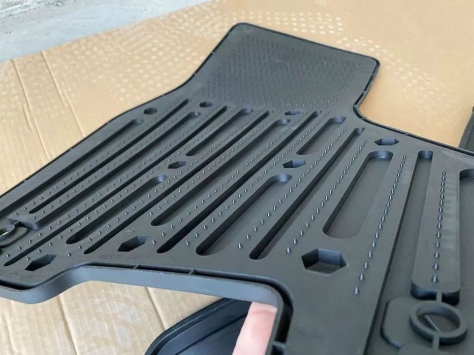 gumowe dywaniki samochodowe dodge ram 2013-2018