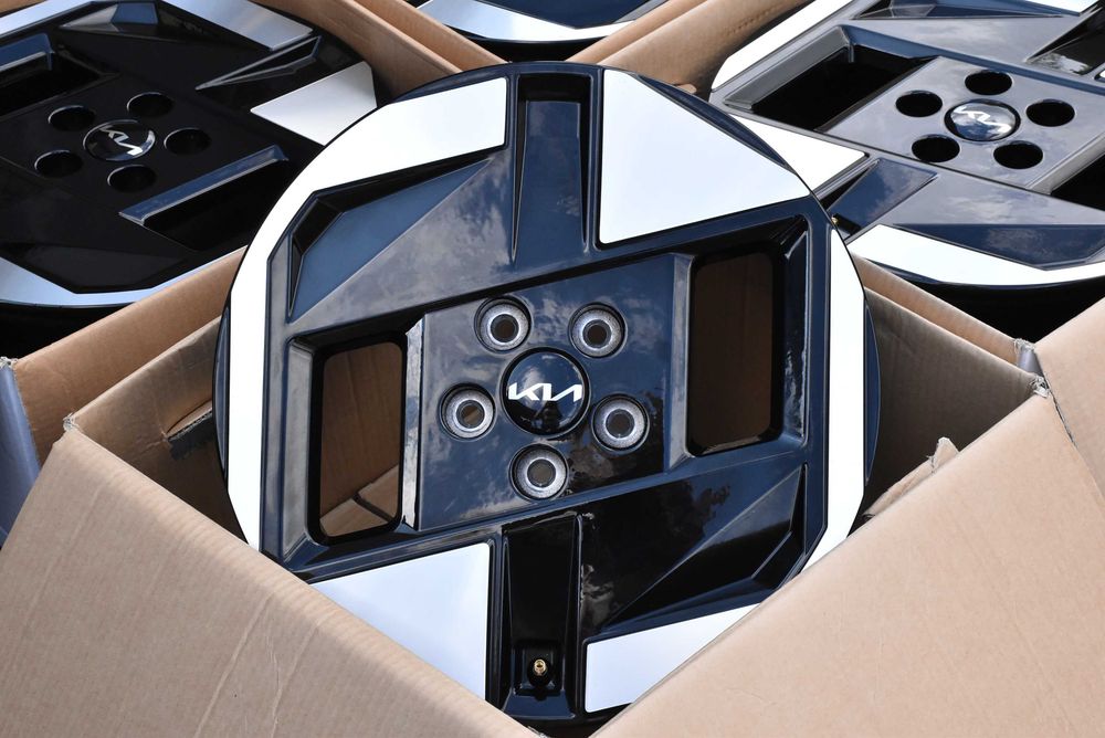 NOWE Felgi OEM Kia EV3 GT LINE 52910-EV100 18" ORYGINAL