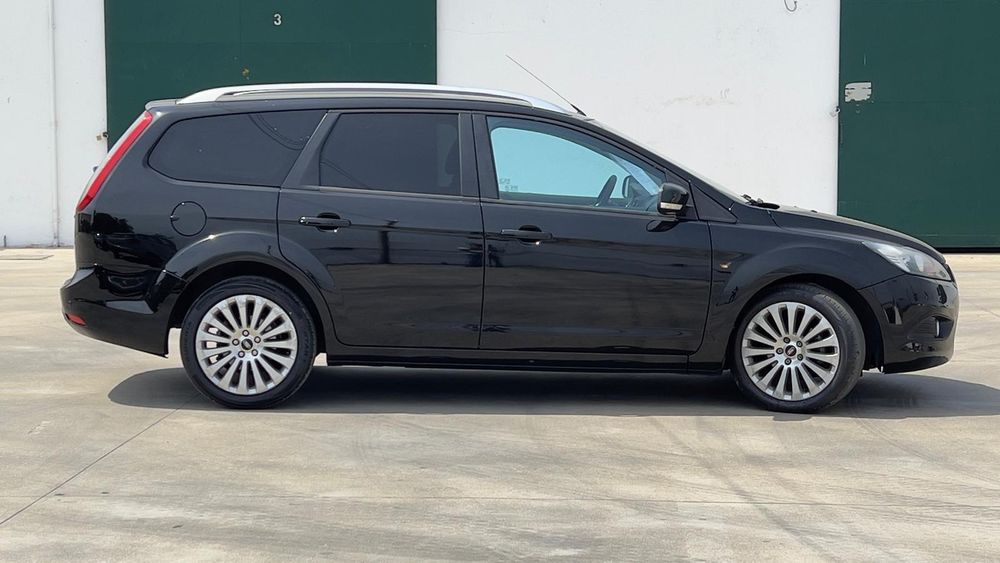 Ford Focus SW — fotografia 2