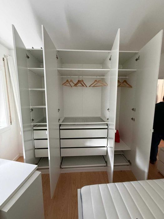 Roupeiro ikea com arrumação