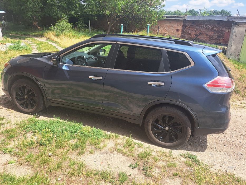 Продам Nissan Rogue - SL .
