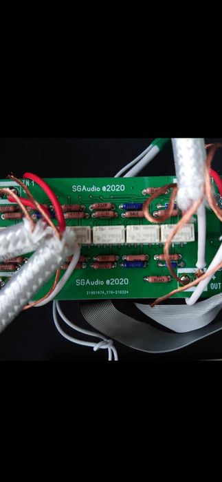 Попередній підсилювач: (усилитель) пасивний з РГ Нікітіна.