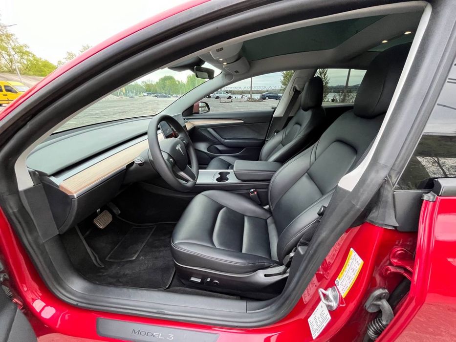 Тесла модел 3 tesla model 3  tesla m3