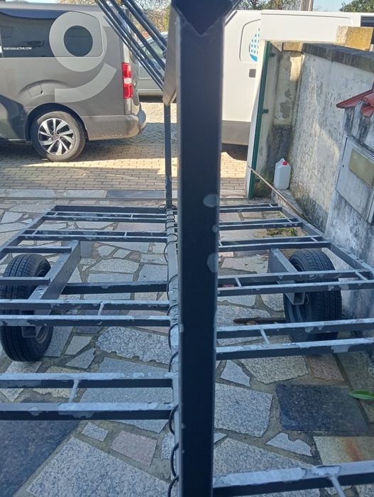 Atrelado para 10 bicicletas