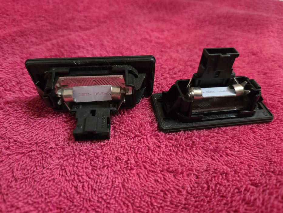 Suporte Luz Matrícula Audi A4 B8