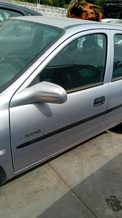 Porta frente esquerda OPEL Corsa B