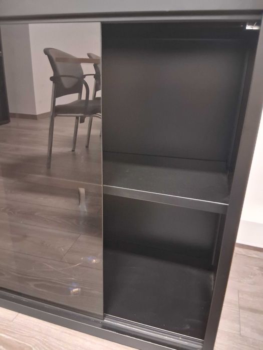 ID 48 - Vendo móvel pequeno C120,5xL40XA84,5 cm