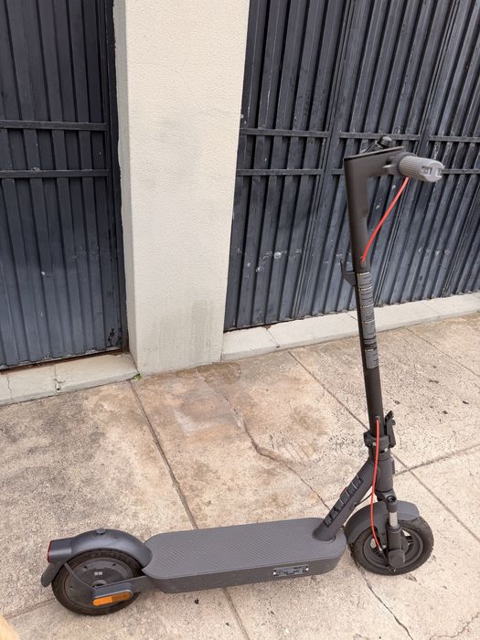 Trotinete eletrica xiaomi ( como nova)