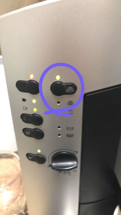 Ремонт, Чистка кавомашин, Кофемашин Delonghi, Philips, Krups, Saeco