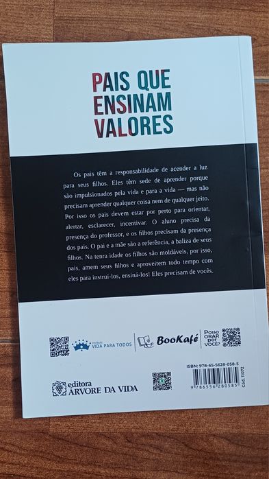 Livro "Pais que Ensinam Valores" (Editora Árvore da Vida) – 2,50€