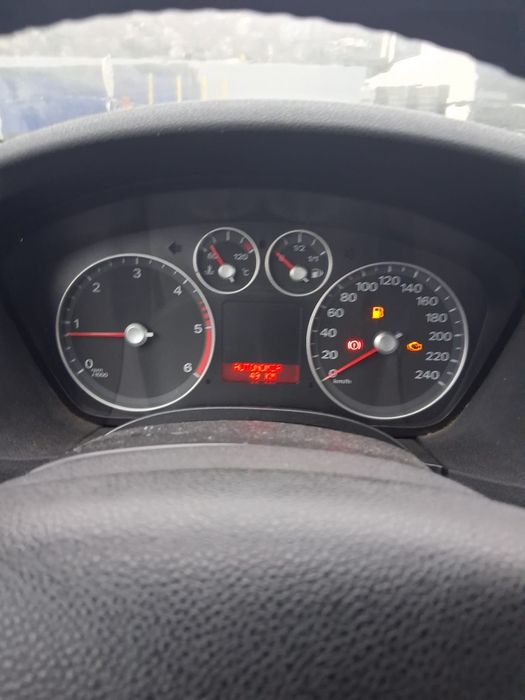 Ford focus sw  para peças