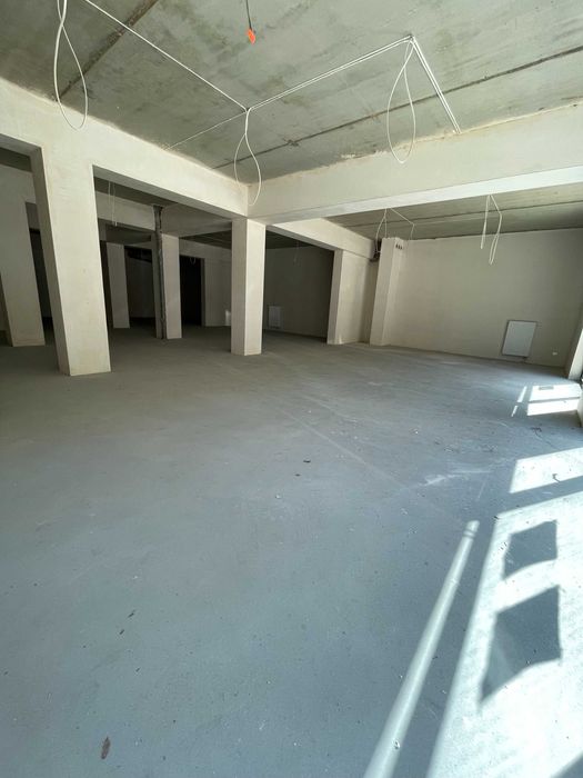 Neogcjuj cenę, duże witryny - biuro,gabinety lekarskie - 195,74 m2