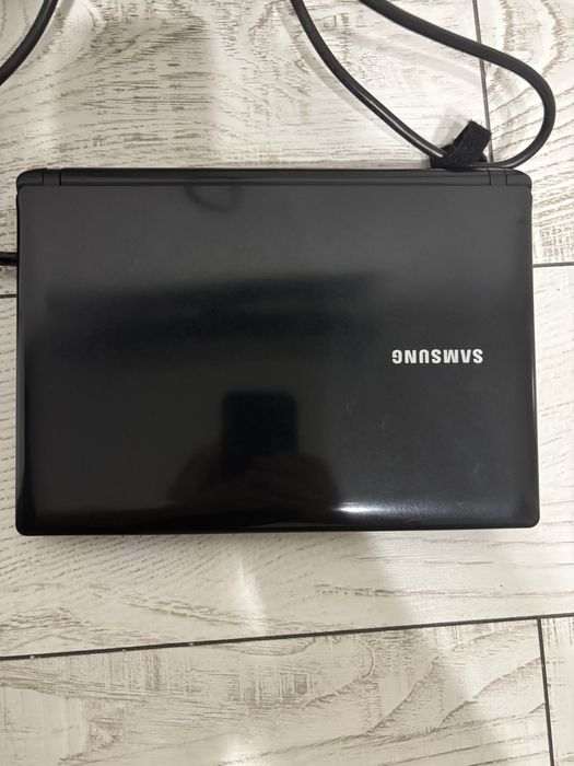 Нетбук Samsung N145 plus